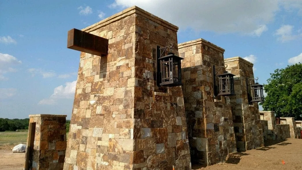Kodiak Natural Thin Stone Veneer Outdoor Living