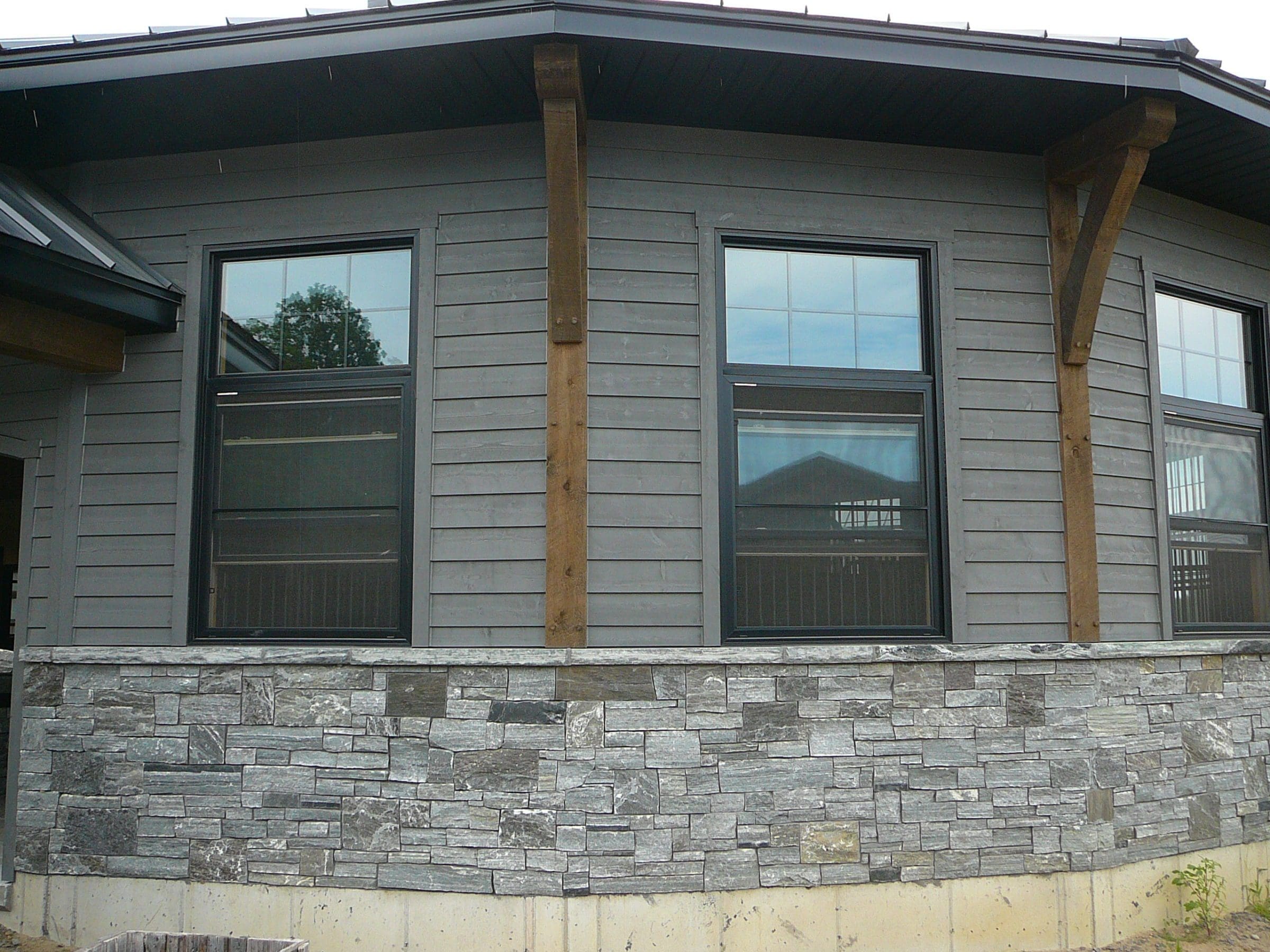 Wainscoting with Logan Real Stone Veneer