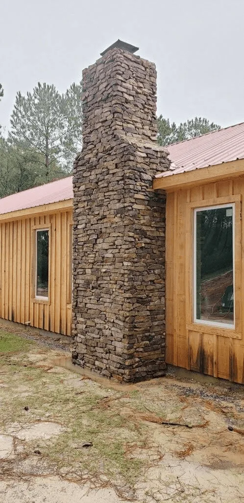 Drystack chimney with Feldberg natural stone veneer