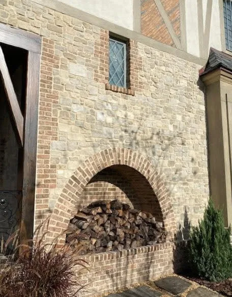 Tuscan Antique Tumbled Limestone Close Up