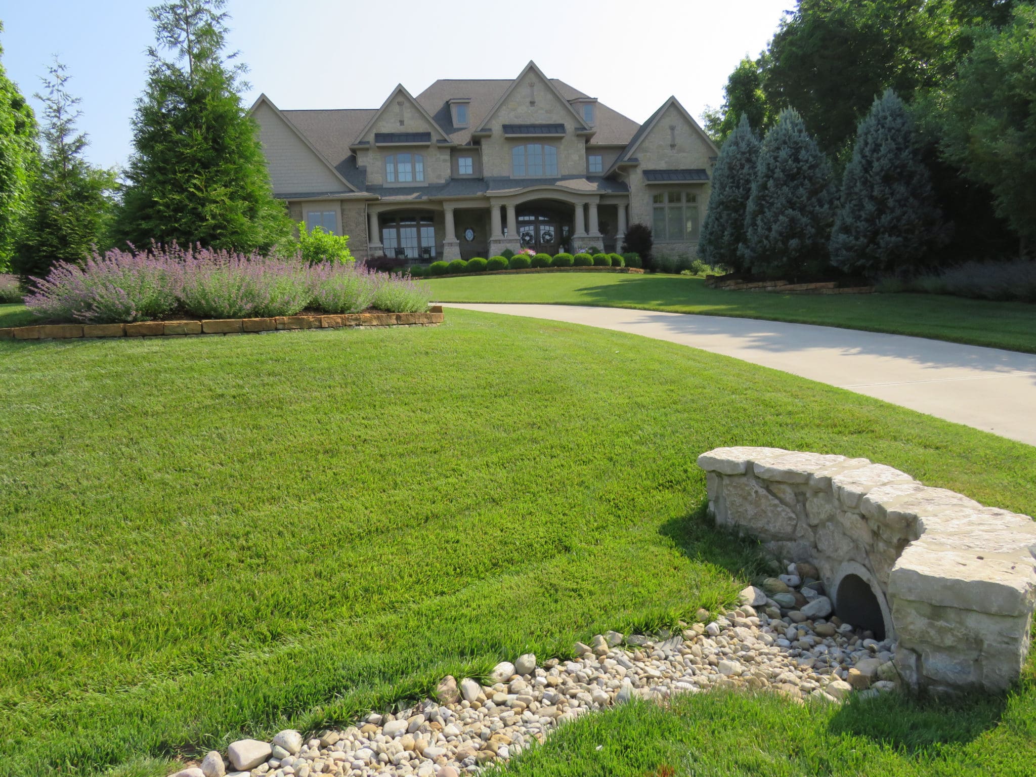 Chateau Real Limestone Thin Veneer Curb Appeal