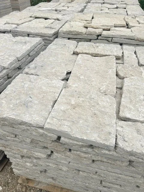 Draper Natural Thin Stone Veneer Flat Pallets