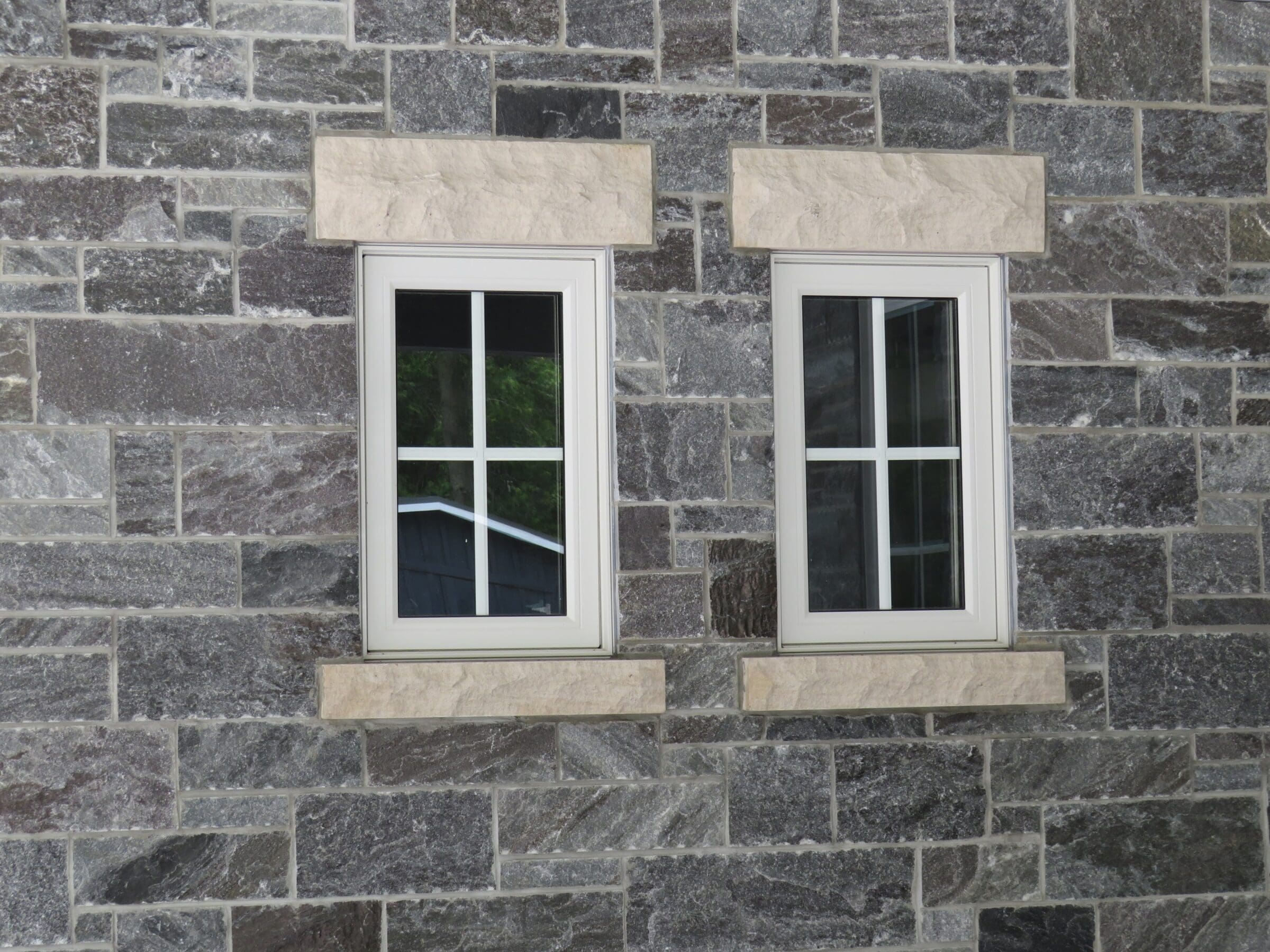 Pembroke Natural Thin Stone Veneer with Sawed Ends Windows Close Up
