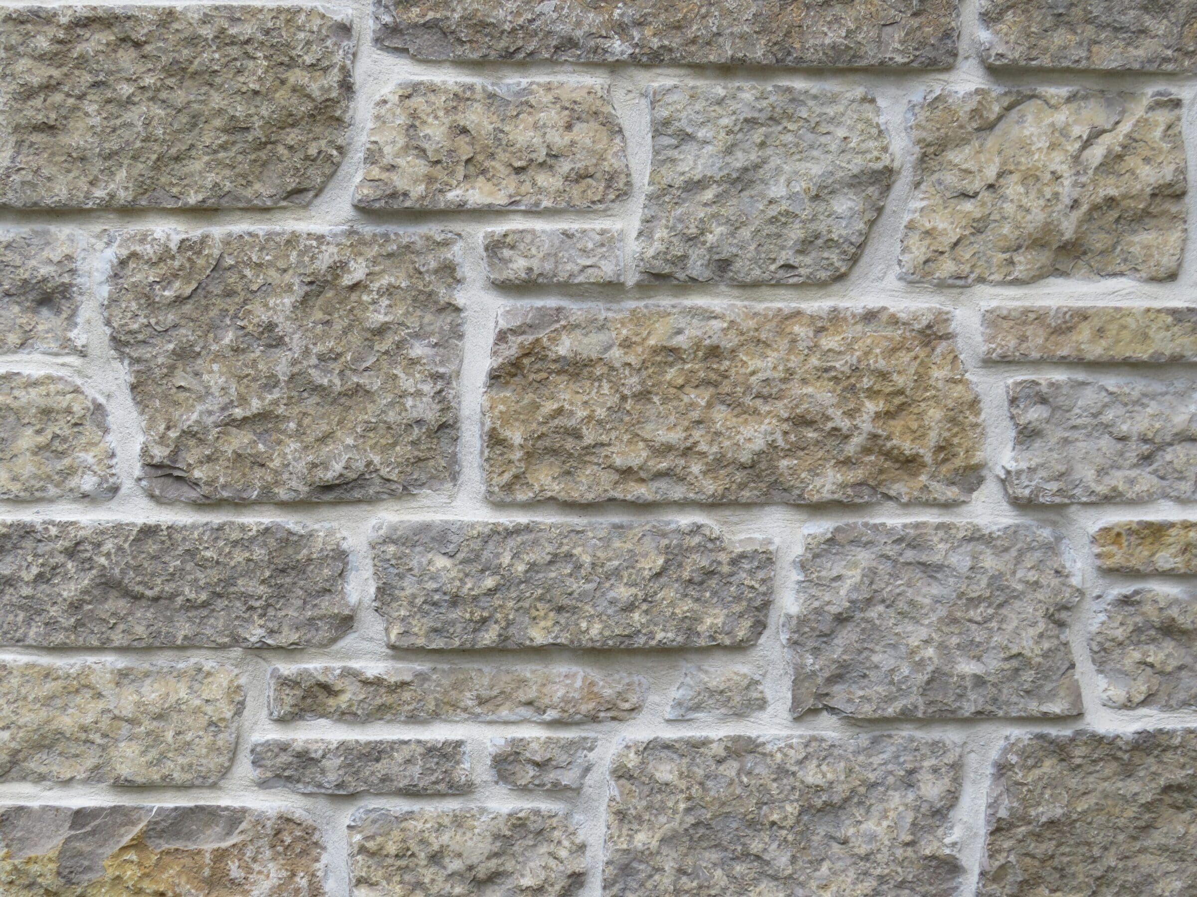 Salerno Natural Thin Stone Veneer Close-Up