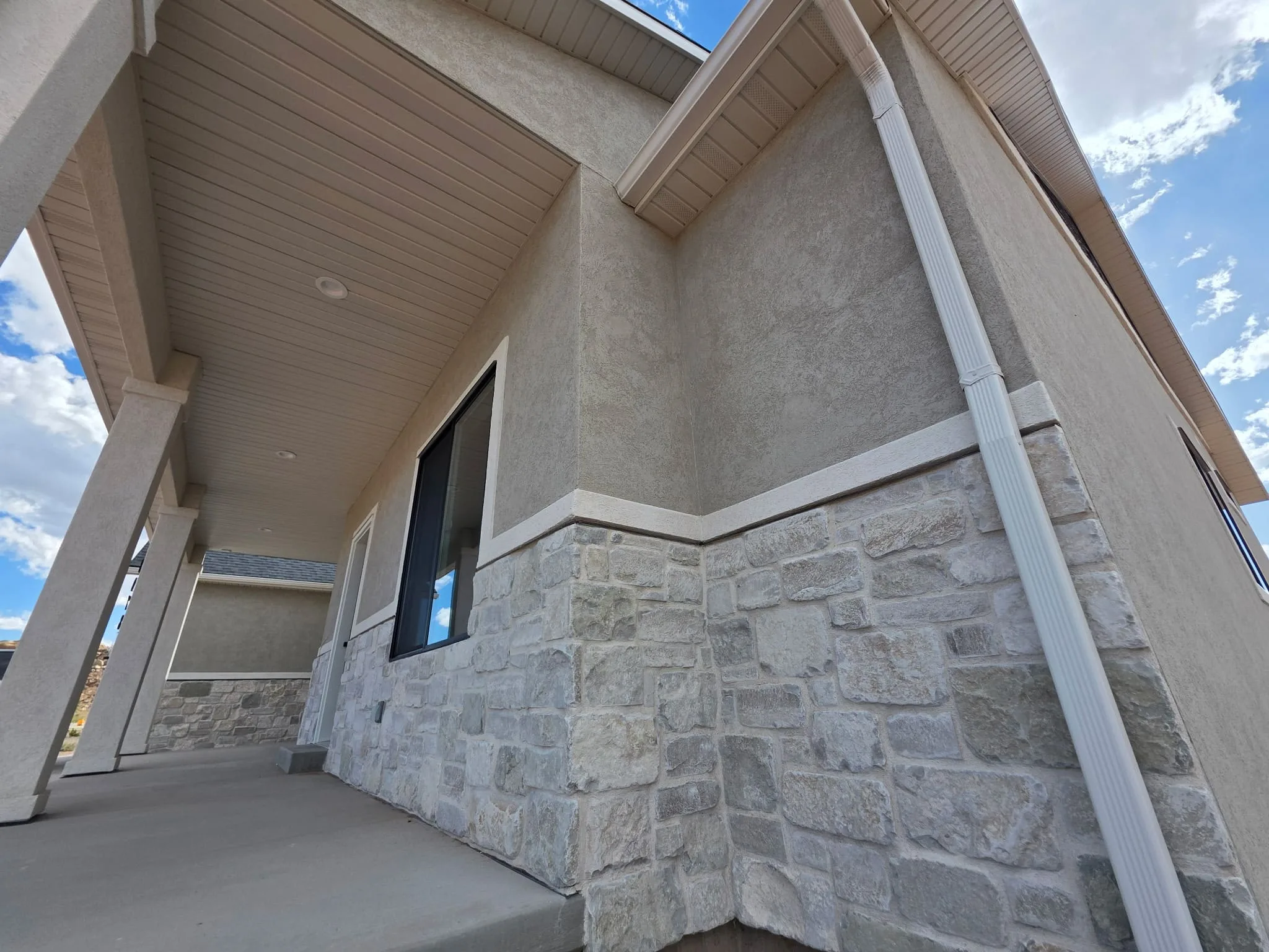 Crupet Natural Stone Veneer Wainscoting Close Up