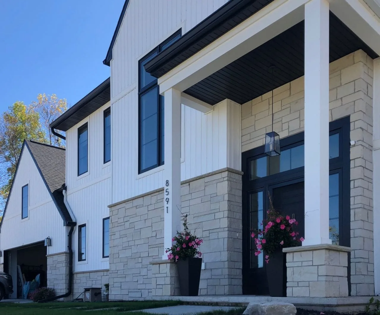 Alpine and Snowcap Natural Stone Veneer Blend Front Entrance