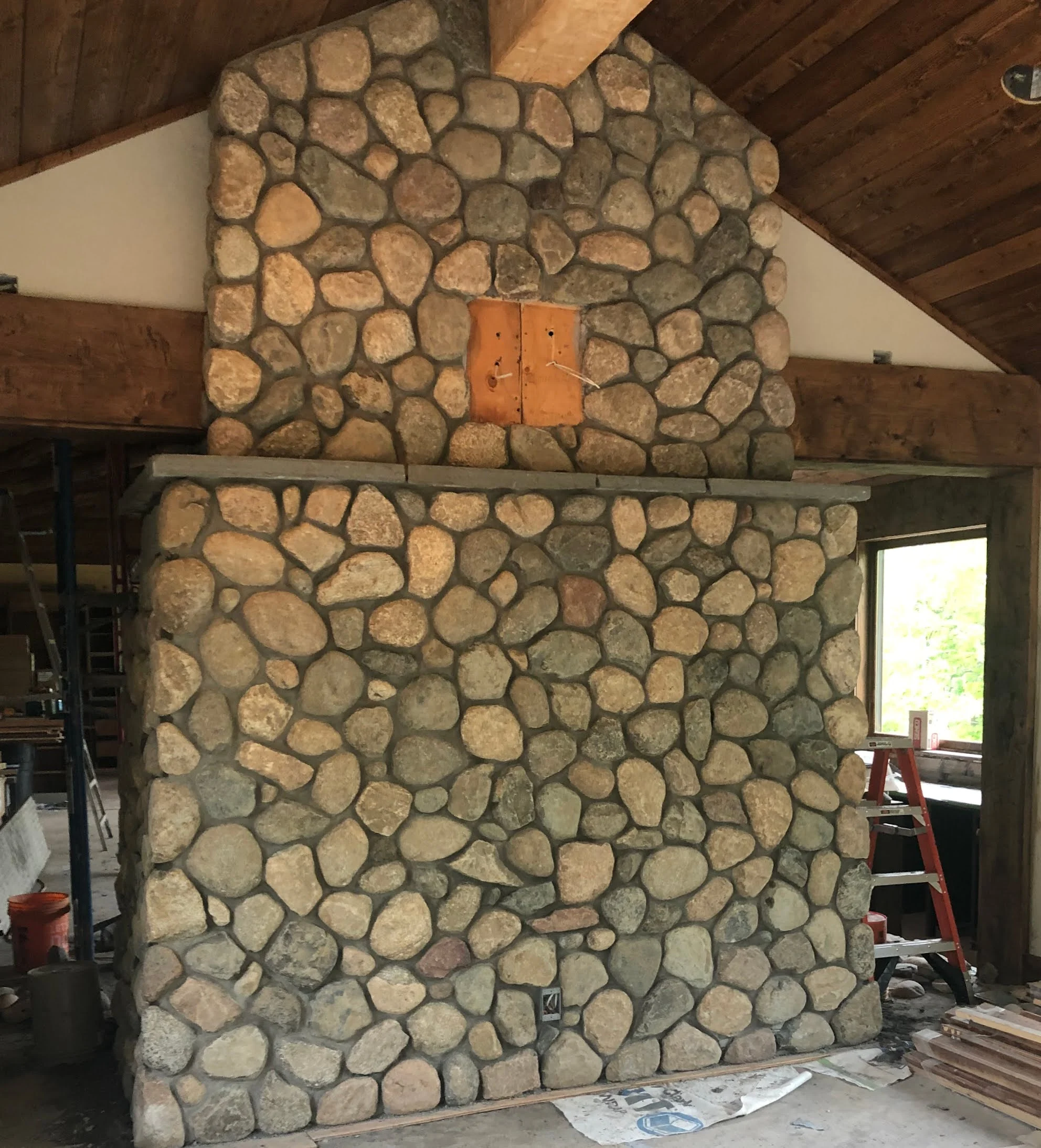 Fieldstone Cobbles Natural Thin Stone Veneer Fireplace Installation