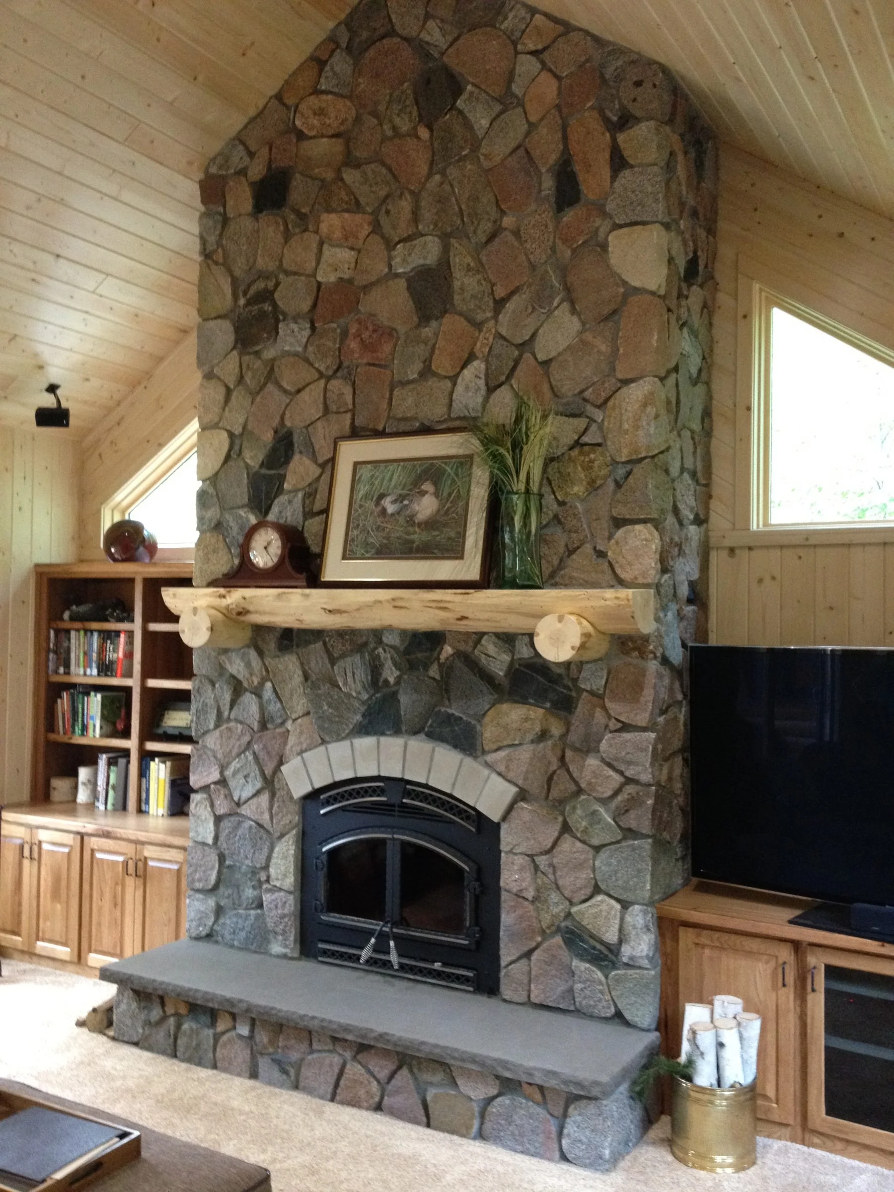 Split Fieldstone Natural Thin Veneer Fireplace